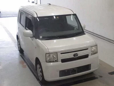 Toyota PIXIS SPACE