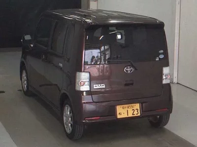 Toyota PIXIS SPACE