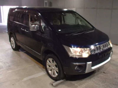 Mitsubishi DELICA D5