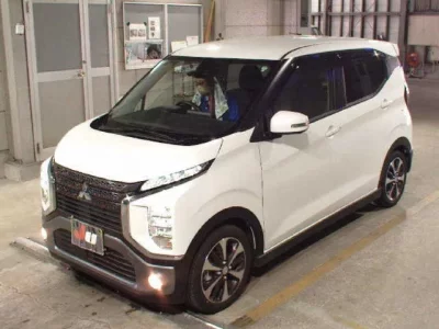 Mitsubishi EK X