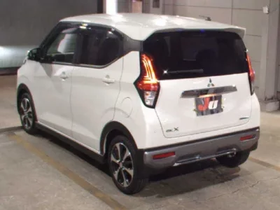 Mitsubishi EK X