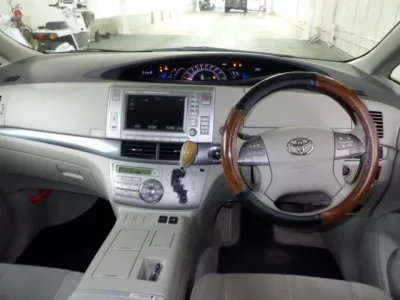 Toyota ESTIMA HYBRID