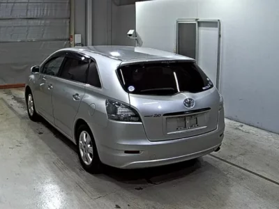 Toyota MARK X ZIO