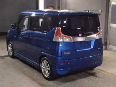 Mitsubishi DELICA D2