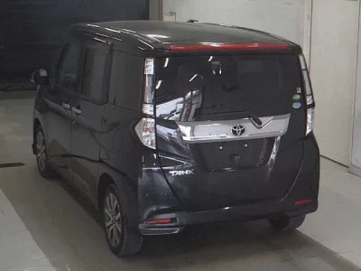 Toyota TANK