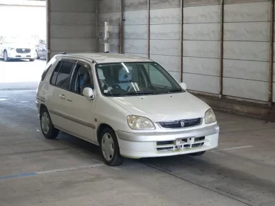 Toyota RAUM