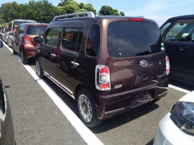 Daihatsu MIRA