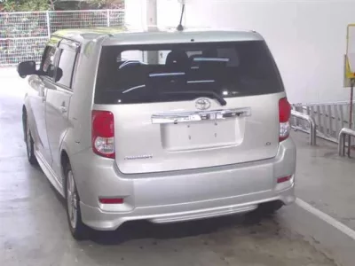 Toyota COROLLA RUMION