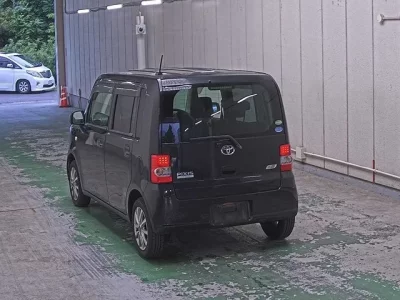 Toyota PIXIS SPACE