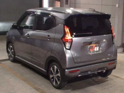 Mitsubishi EK X