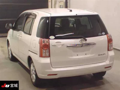 Toyota RAUM