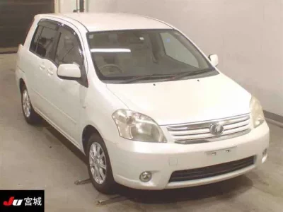 Toyota RAUM