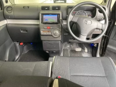 Toyota PIXIS SPACE