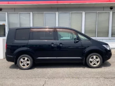 Mitsubishi DELICA D5