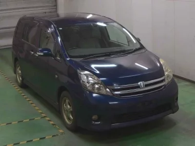 Toyota ISIS