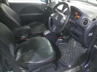 Mitsubishi I