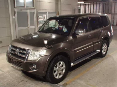 Mitsubishi PAJERO