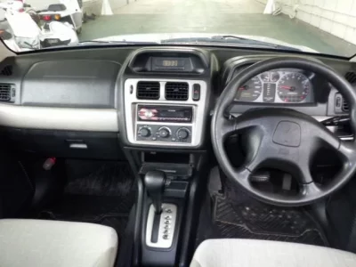 Mitsubishi PAJERO IO