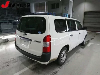 Toyota SUCCEED
