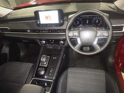 Mitsubishi OUTLANDER PHEV