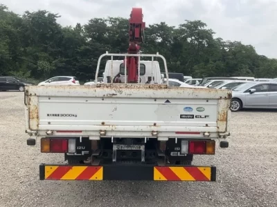 Isuzu ELF