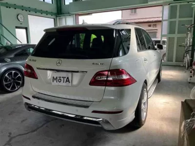 Mercedes-Benz ML CLASS