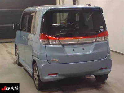 Mitsubishi DELICA D2