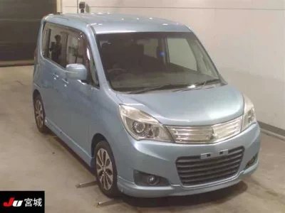 Mitsubishi DELICA D2