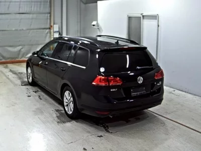 Volkswagen GOLF VARIANT