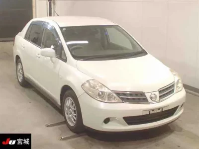 Nissan TIIDA LATIO