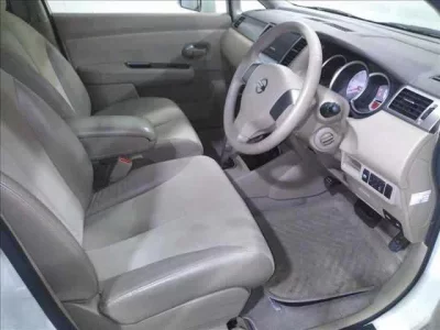 Nissan TIIDA LATIO