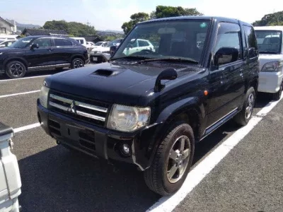 Mitsubishi PAJERO MINI