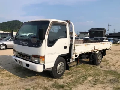 Isuzu ELF