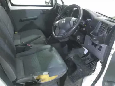 Mitsubishi MINICAB TRUCK