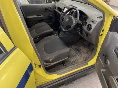 Nissan AD