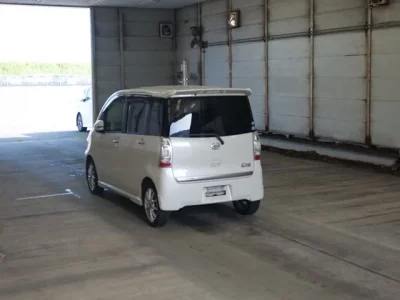 Daihatsu TANTO EXE