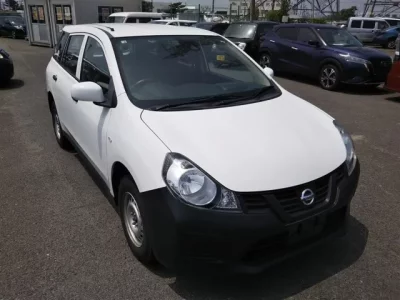 Nissan AD