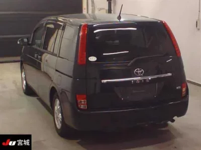 Toyota ISIS