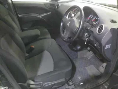 Mitsubishi COLT PLUS