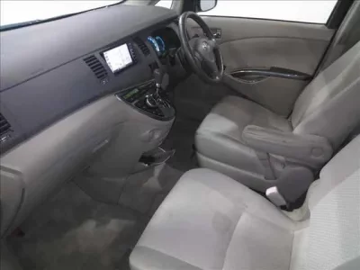 Toyota ISIS
