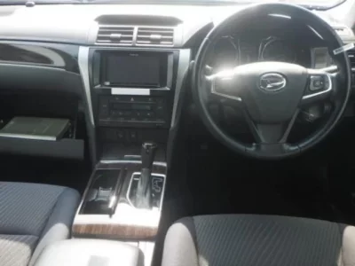 Daihatsu Altis