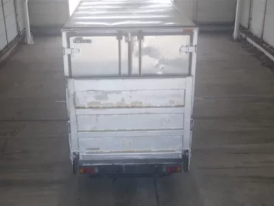 Isuzu ELF TRUCK