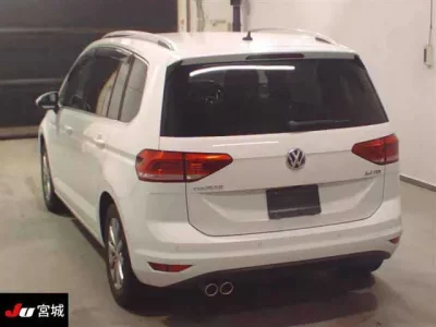 Volkswagen GOLF TOURAN