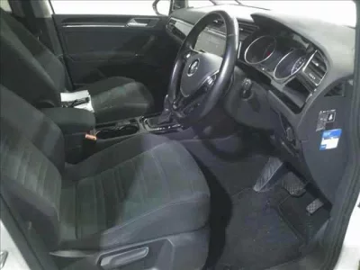 Volkswagen GOLF TOURAN
