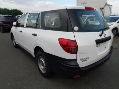 Nissan AD