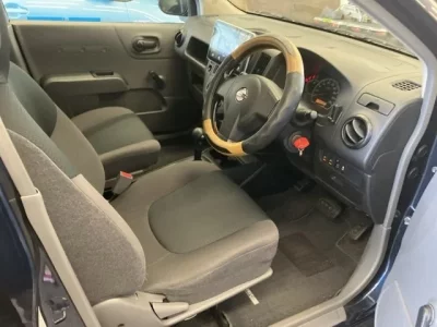Nissan AD