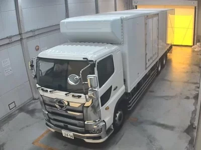 Hino TRUCK
