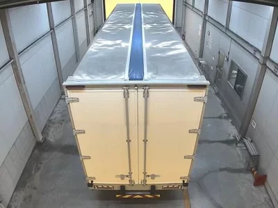 Isuzu TRUCK