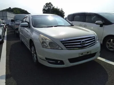 Nissan TEANA
