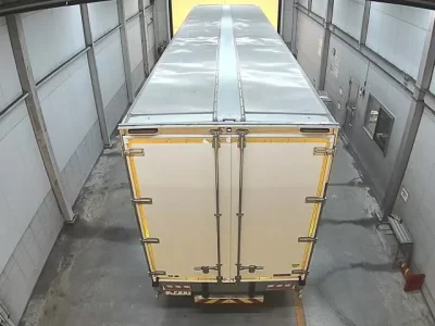 Isuzu TRUCK